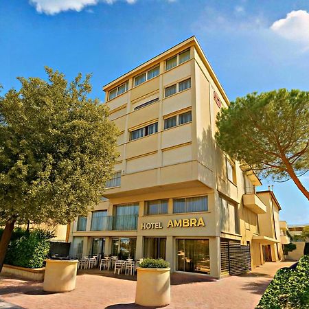 Hotel Ambra Milano Marittima Bagian luar foto