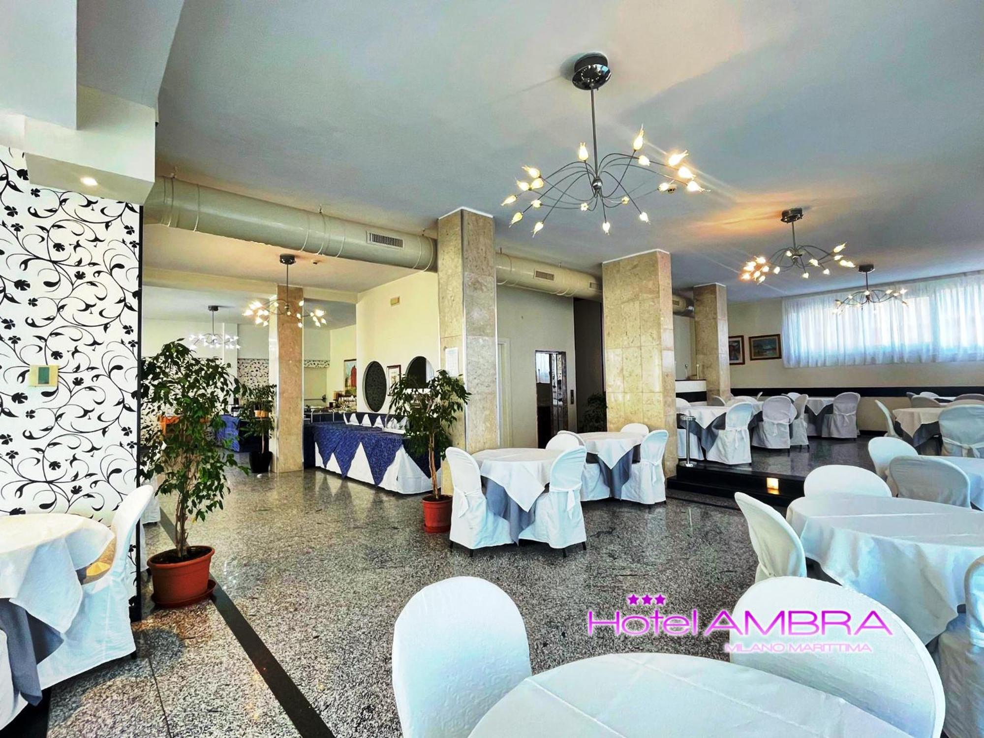 Hotel Ambra Milano Marittima Bagian luar foto