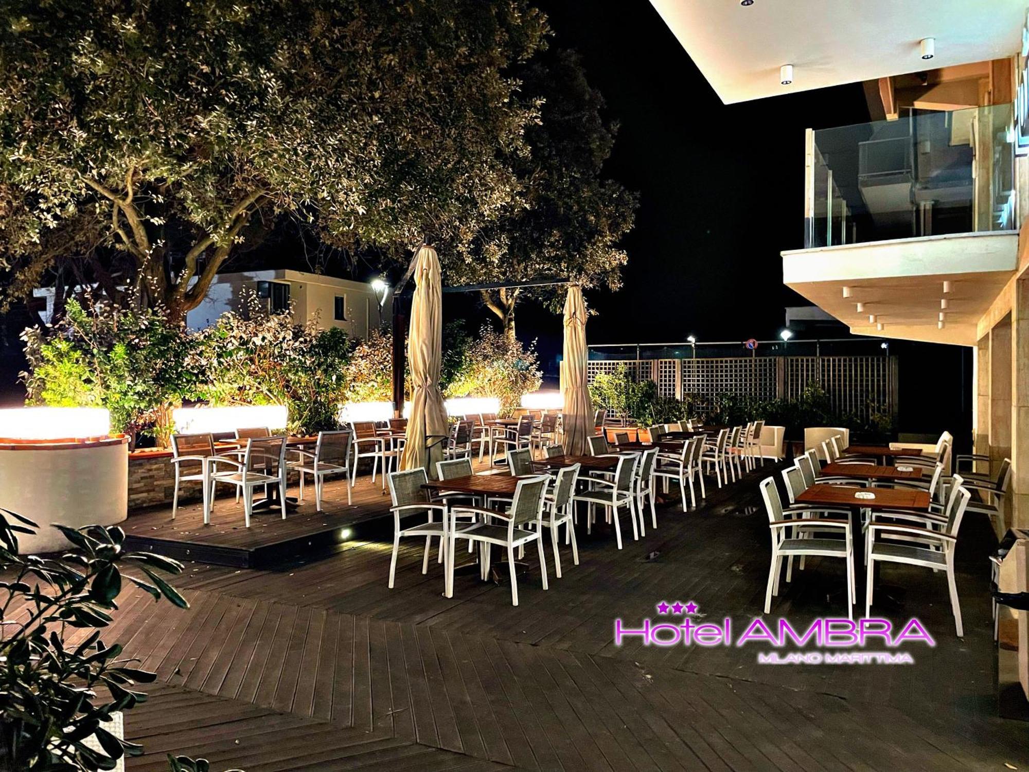 Hotel Ambra Milano Marittima Bagian luar foto