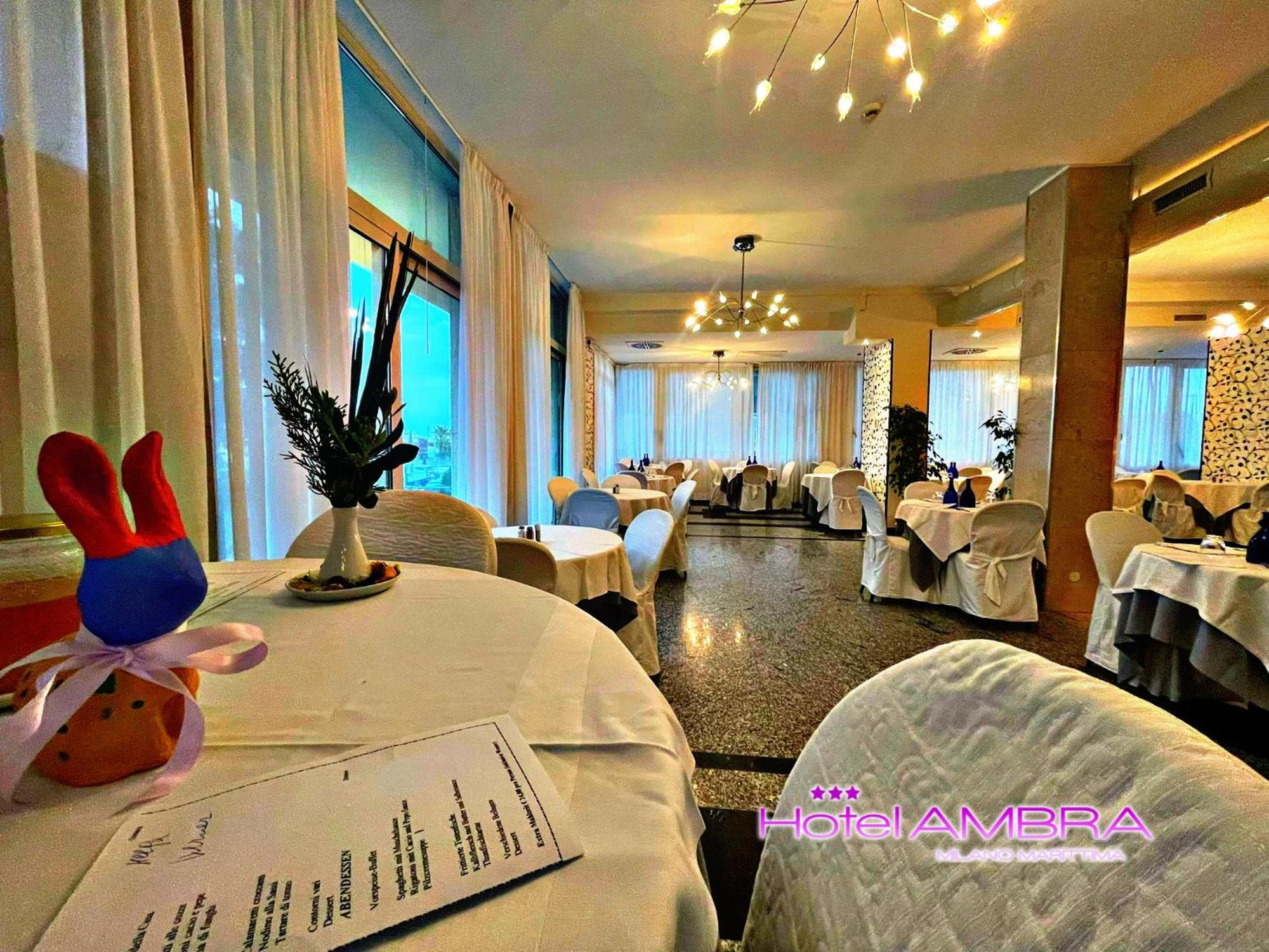 Hotel Ambra Milano Marittima Bagian luar foto