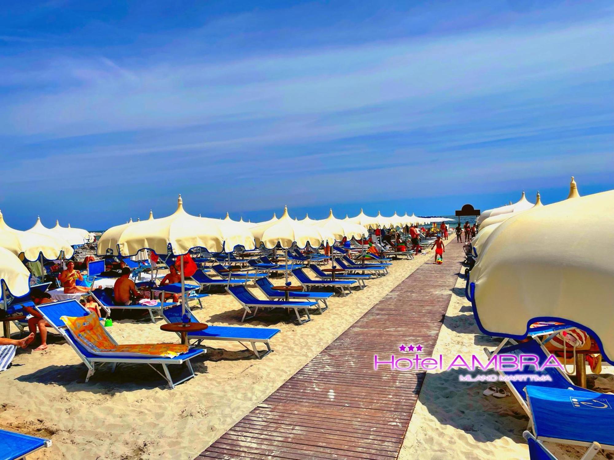 Hotel Ambra Milano Marittima Bagian luar foto